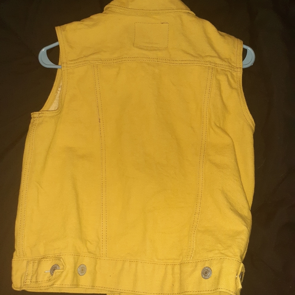 Vest - Picture 2 of 2